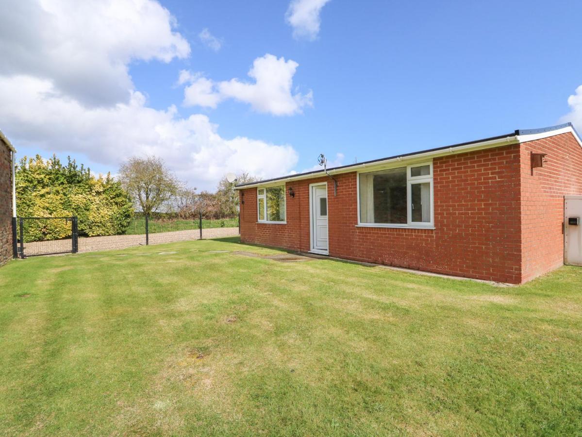 Sheppard'S Hut Villa Terrington Saint Clement Bagian luar foto