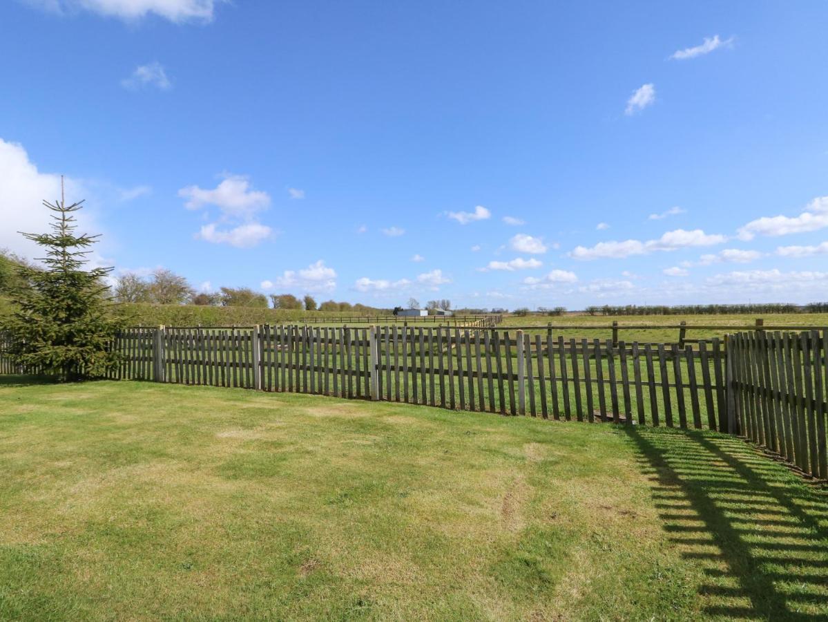 Sheppard'S Hut Villa Terrington Saint Clement Bagian luar foto